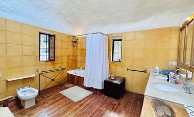 CASA EN VENTA SECTOR EL BATAN URBANIZACIÓN JARDINES DEL BATÁN