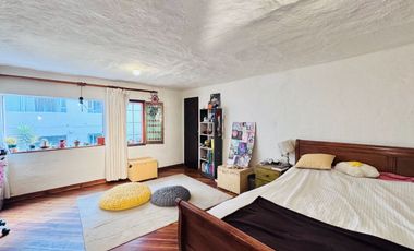 CASA EN VENTA SECTOR EL BATAN URBANIZACIÓN JARDINES DEL BATÁN