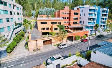 CASA EN VENTA SECTOR EL BATAN URBANIZACIÓN JARDINES DEL BATÁN