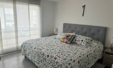 CASA ESQUINERA EN UNO DE LOS MEJORES CONJUNTOS DE LA FLORIDA