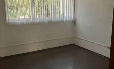 CONSULTORIO U  OFICINA EN RENTA EN OLIVAR DE LOS PADRES