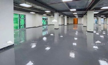 For Rent: Warm Shell Office Space in Chino Roces Ave, Makati City