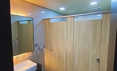For Rent: Warm Shell Office Space in Chino Roces Ave, Makati City