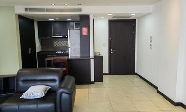 Suite amoblada y esquinera de alquiler en Puerto Santa Ana, Frente al Río.