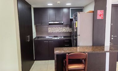 Suite amoblada y esquinera de alquiler en Puerto Santa Ana, Frente al Río.