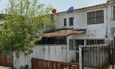 Excelente casa en Remante Bancario!!!