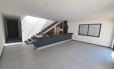 Venta de Casa Nueva en el Nuevo Fracc. El Sauco en Haras Del Bosque