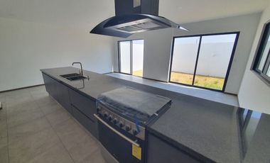 Venta de Casa Nueva en el Nuevo Fracc. El Sauco en Haras Del Bosque