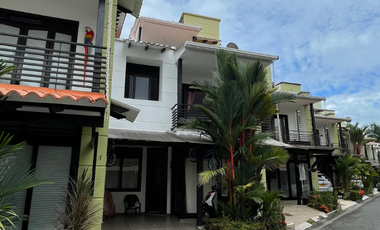 Increible casa en venta de tres niveles en la mejor ubicación de villavicencio!