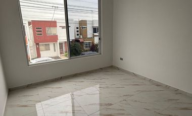 Venta de casa urbanización San Antonio