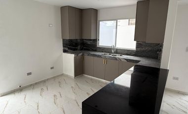 Venta de casa urbanización San Antonio