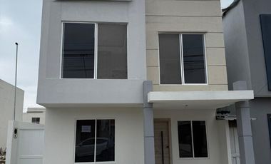 Venta de casa urbanización San Antonio