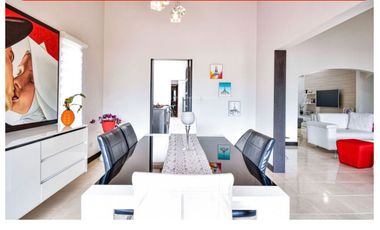 CASA EN LA ALHAMBRA Manizáles