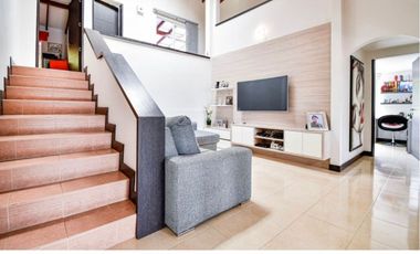 CASA EN LA ALHAMBRA Manizáles