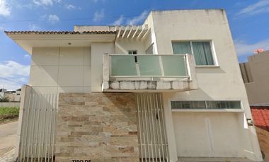 Excelente casa en Remante Bancario ¡¡¡Imagine duplicar su inversión a corto plazo!!!