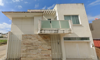 Excelente casa en Remante Bancario ¡¡¡Imagine duplicar su inversión a corto plazo!!!