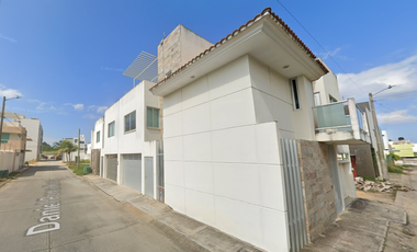 Excelente casa en Remante Bancario ¡¡¡Imagine duplicar su inversión a corto plazo!!!