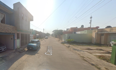 Excelente casa en Remante Bancario!!!