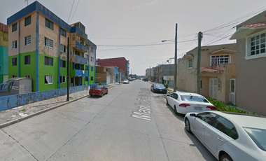 Excelente casa en Remante Bancario ¡¡¡Imagine duplicar su inversión a corto plazo!!!