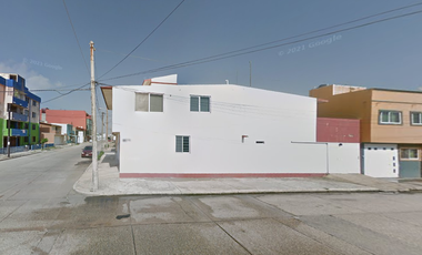 Excelente casa en Remante Bancario ¡¡¡Imagine duplicar su inversión a corto plazo!!!