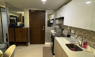 Elegant Two Bedrooms Condo Unit in 31th Floor in 38 Park Avenue IT Park