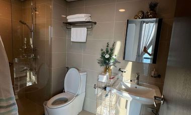 Elegant Two Bedrooms Condo Unit in 31th Floor in 38 Park Avenue IT Park