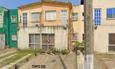 Casa en Remante Bancario.  **Fantástica oportunidad que no puede dejar pasar**