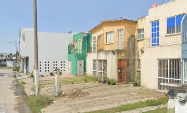 Casa en Remante Bancario.  **Fantástica oportunidad que no puede dejar pasar**