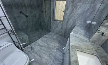 DEPARTAMENTO EN SAN ISIDRO CON VISTA A PARQUE DE 4 DORMITORIOS