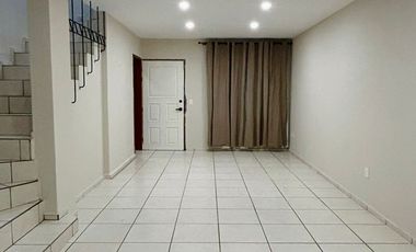 Se vende casa recién remodelada en la Colonia Atlas