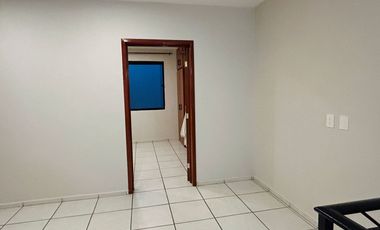 Se vende casa recién remodelada en la Colonia Atlas