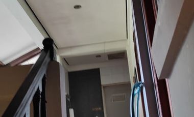 Rumah Raya Mayjend Sungkono Surabaya Strategis Ramai Pusat Kota Cocok Usaha Apapun