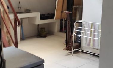 Rumah Raya Mayjend Sungkono Surabaya Strategis Ramai Pusat Kota Cocok Usaha Apapun
