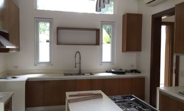 Ayala Alabang 4 Bedroom Den Renovated House for Rent in Alabang Muntinlupa