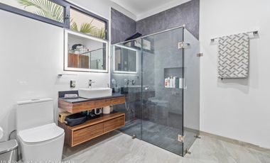 Residencia de Lujo Nueva en Los Tigres | 4 Recámaras, Cine, Alberca, Paneles Solares Modern Luxury New Home in Los Tigres | 4 Beds Nuevo Vallarta