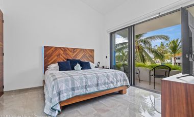 Residencia de Lujo Nueva en Los Tigres | 4 Recámaras, Cine, Alberca, Paneles Solares Modern Luxury New Home in Los Tigres | 4 Beds Nuevo Vallarta