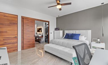 Residencia de Lujo Nueva en Los Tigres | 4 Recámaras, Cine, Alberca, Paneles Solares Modern Luxury New Home in Los Tigres | 4 Beds Nuevo Vallarta