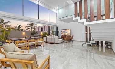 Residencia de Lujo Nueva en Los Tigres | 4 Recámaras, Cine, Alberca, Paneles Solares Modern Luxury New Home in Los Tigres | 4 Beds Nuevo Vallarta