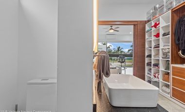 Residencia de Lujo Nueva en Los Tigres | 4 Recámaras, Cine, Alberca, Paneles Solares Modern Luxury New Home in Los Tigres | 4 Beds Nuevo Vallarta