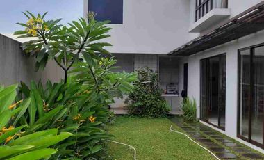 For Rent / Sale Beautiful Garden House inside Compound at Jagakarsa