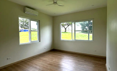 Modern House with Gardens and Pool for Sale in Manila Southwoods, Cavite