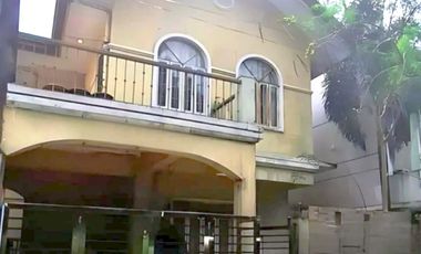 𝗙𝗢𝗥 𝗦𝗔𝗟𝗘: House For Sale in Metrovilla Centre, Valenzuela City