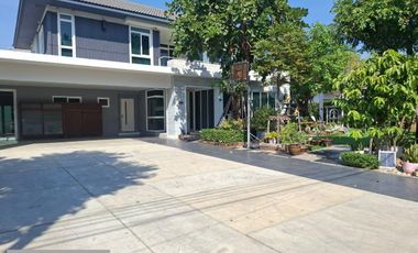 House  for sale ขาย ลดราคาพิเศษ บ้านหรูหลังมุม ที่ดินใหญ่ ถนนเมนใกล้ทะเลสาบ  ที่ ม. มัณฑนา เลค วัชรพล    Mantana Lake Watcharapol  ทำเลดีใกล้ทางด่วน