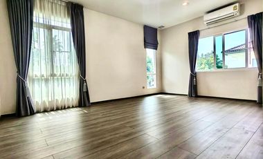 House  for sale ขาย ลดราคาพิเศษ บ้านหรูหลังมุม ที่ดินใหญ่ ถนนเมนใกล้ทะเลสาบ  ที่ ม. มัณฑนา เลค วัชรพล    Mantana Lake Watcharapol  ทำเลดีใกล้ทางด่วน
