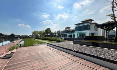 House  for sale ขาย ลดราคาพิเศษ บ้านหรูหลังมุม ที่ดินใหญ่ ถนนเมนใกล้ทะเลสาบ  ที่ ม. มัณฑนา เลค วัชรพล    Mantana Lake Watcharapol  ทำเลดีใกล้ทางด่วน