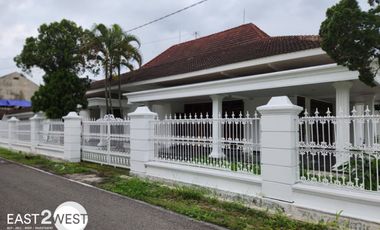 Dijual Rumah Hook Jalan Apel Jajar Surakarta Solo Jawa Tengah Lokasi Strategis Nyaman Siap Huni