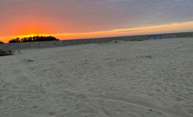 VENTA TERRENO DE PLAYA FRENTE AL MAR EN VICHAYITO