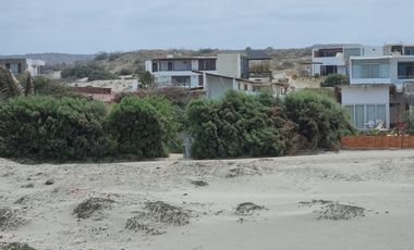 VENTA TERRENO DE PLAYA FRENTE AL MAR EN VICHAYITO