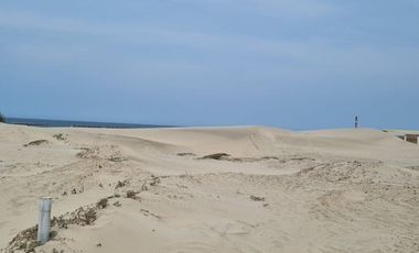 VENTA TERRENO DE PLAYA FRENTE AL MAR EN VICHAYITO