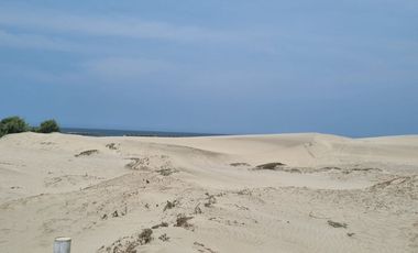 VENTA TERRENO DE PLAYA FRENTE AL MAR EN VICHAYITO